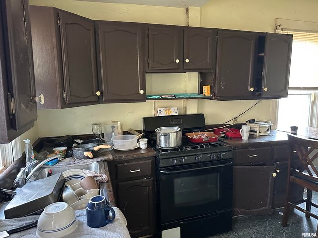 1037 N WESLEY Street, Springfield, IL 62702