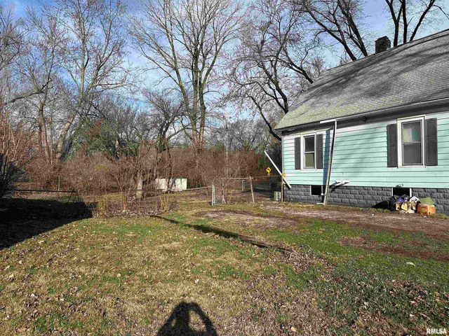 1037 N WESLEY Street, Springfield, IL 62702