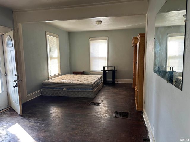 1037 N WESLEY Street, Springfield, IL 62702