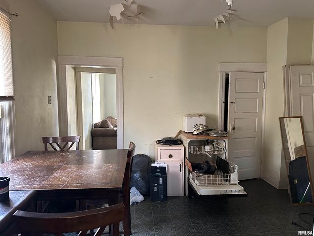 1037 N WESLEY Street, Springfield, IL 62702