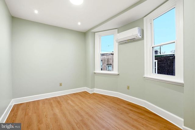 5604 N 2ND ST, Philadelphia, PA 19120