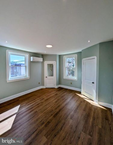 5604 N 2ND ST, Philadelphia, PA 19120