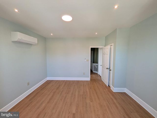 5604 N 2ND ST, Philadelphia, PA 19120