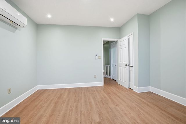 5604 N 2ND ST, Philadelphia, PA 19120