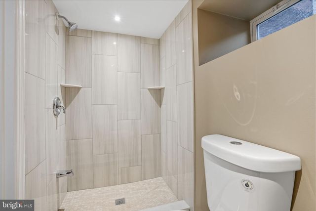 5604 N 2ND ST, Philadelphia, PA 19120