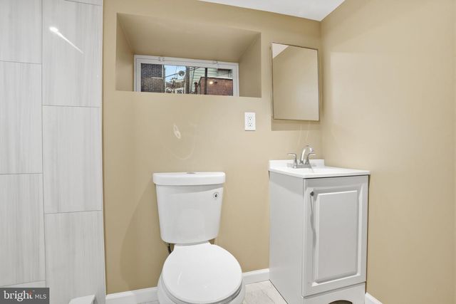 5604 N 2ND ST, Philadelphia, PA 19120