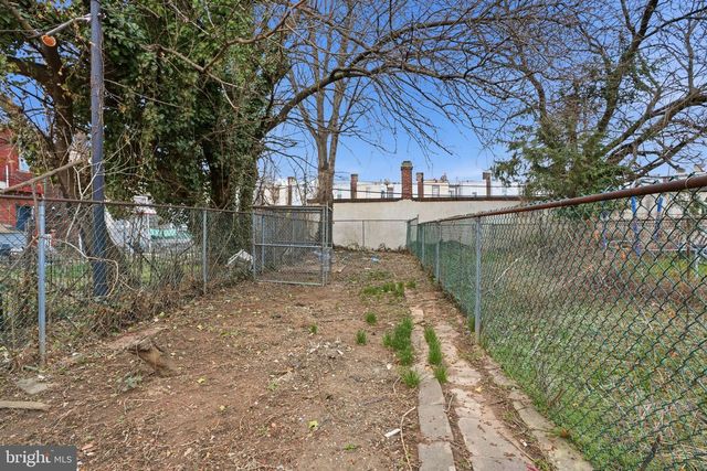 5604 N 2ND ST, Philadelphia, PA 19120