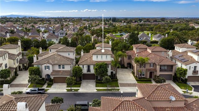 18741 Sinclair Lane, Huntington Beach, CA 92648