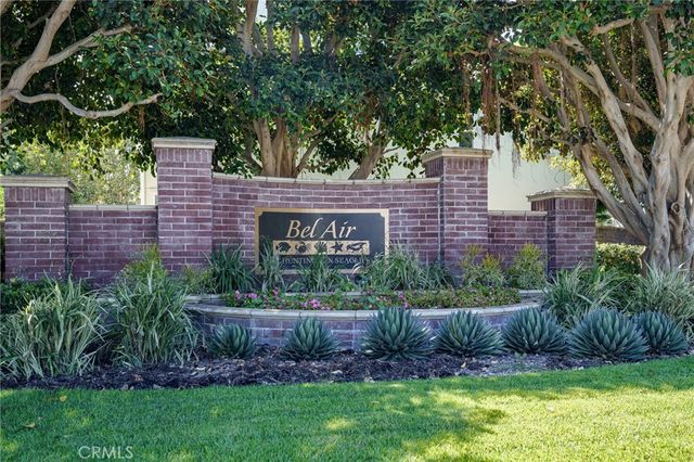 18741 Sinclair Lane, Huntington Beach, CA 92648