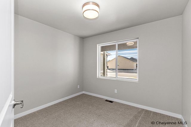 2134 PACK SADDLE RD, Cheyenne, WY 82007