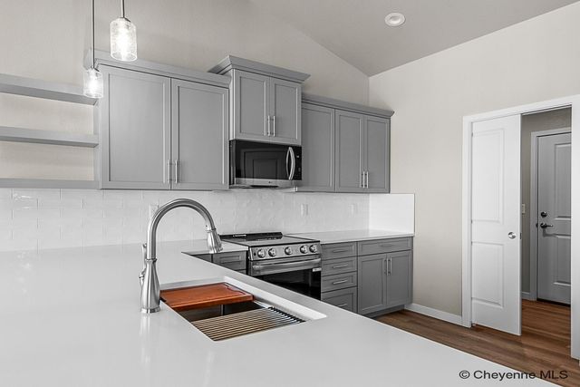 2134 PACK SADDLE RD, Cheyenne, WY 82007