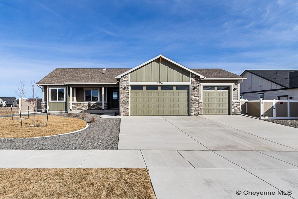 2134 PACK SADDLE RD, Cheyenne, WY 82007