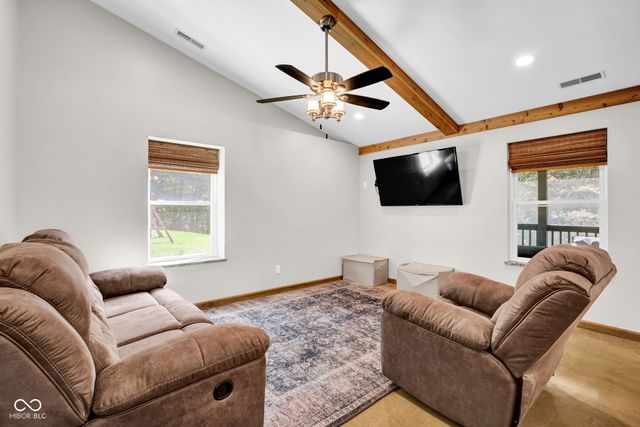 7730 Indiana 46 E, Nashville, IN 47448