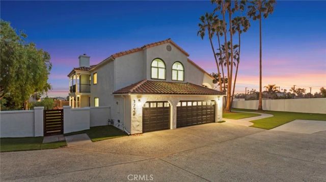1726 Kings, Vista, CA 92084