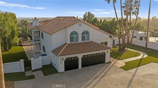 1726 Kings, Vista, CA 92084