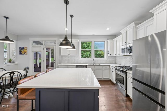 129 Pointe Park Circle, Holly Springs, NC 27540