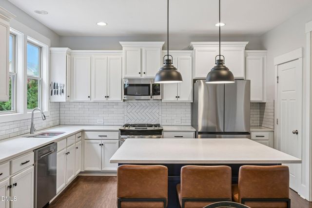 129 Pointe Park Circle, Holly Springs, NC 27540
