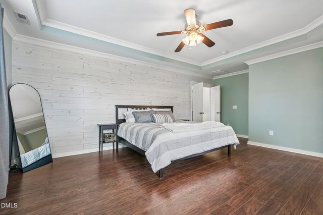 129 Pointe Park Circle, Holly Springs, NC 27540