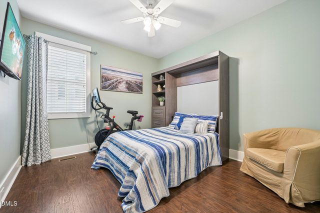 129 Pointe Park Circle, Holly Springs, NC 27540