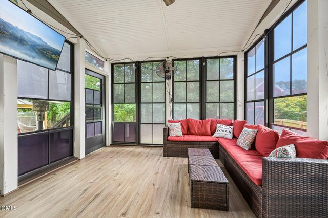 129 Pointe Park Circle, Holly Springs, NC 27540
