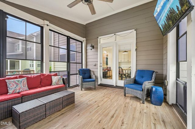 129 Pointe Park Circle, Holly Springs, NC 27540