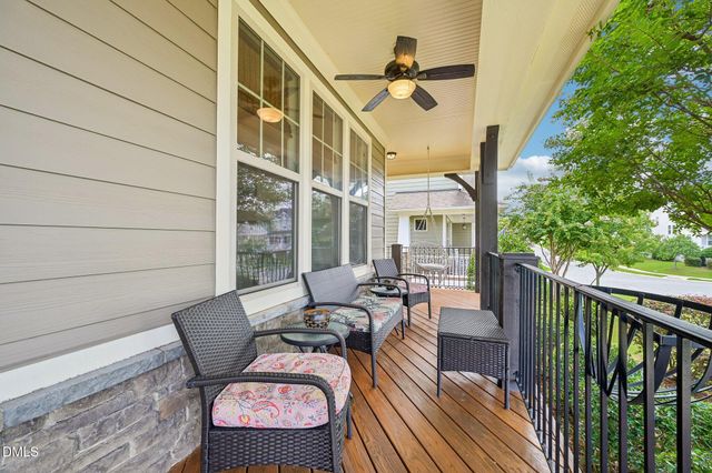 129 Pointe Park Circle, Holly Springs, NC 27540