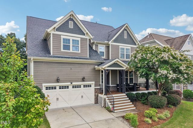 129 Pointe Park Circle, Holly Springs, NC 27540