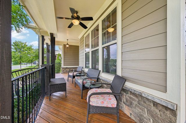 129 Pointe Park Circle, Holly Springs, NC 27540