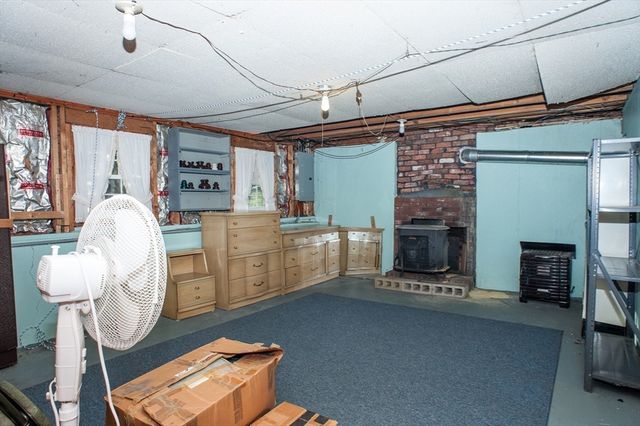 201 Prescott Rd, Northbridge, MA 01588