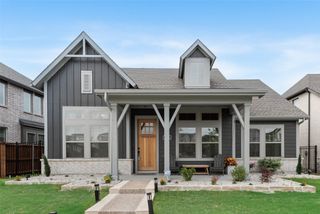 1028 Almond Blossom Circle, Crowley, TX 76036