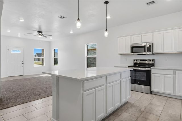 808 Chateau Court, Kingfisher, OK 73750