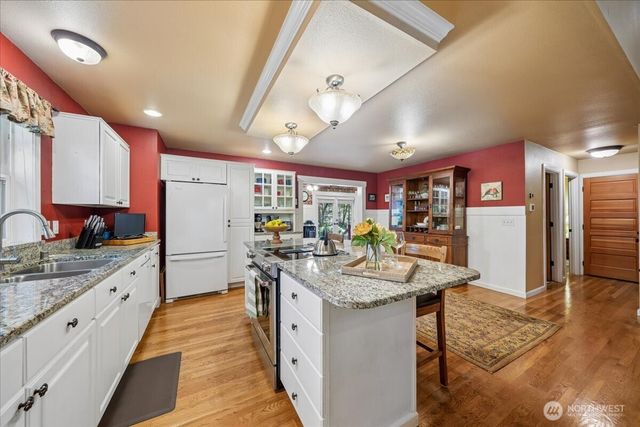 11806 105th Street Ct, Anderson Island, WA 98303