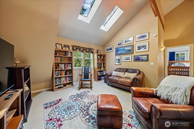 11806 105th Street Ct, Anderson Island, WA 98303