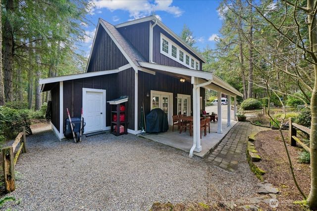 11806 105th Street Ct, Anderson Island, WA 98303