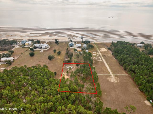 920 B S Beach Boulevard, Waveland, MS 39576