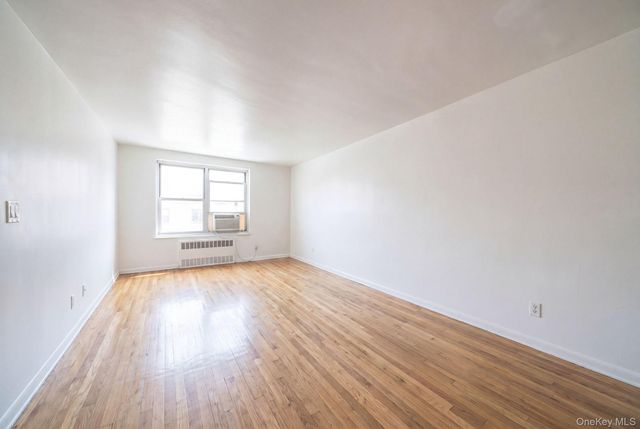 84-01 Main Street 618, Briarwood, NY 11435