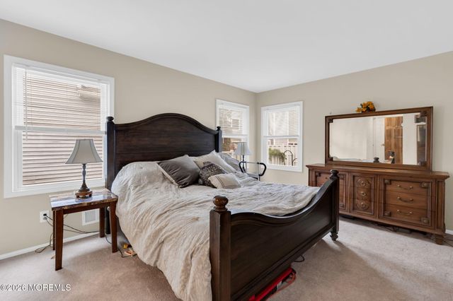 67 Claridge Court 152B, Toms River, NJ 08753