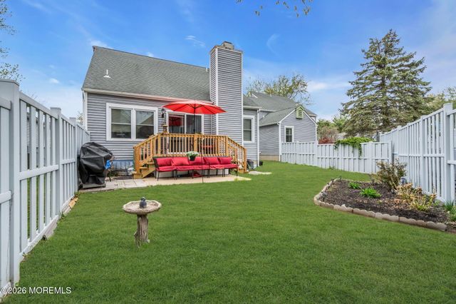 67 Claridge Court 152B, Toms River, NJ 08753