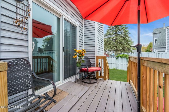 67 Claridge Court 152B, Toms River, NJ 08753