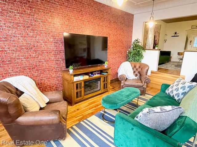 2454 Florian Street, Hamtramck, MI 48212