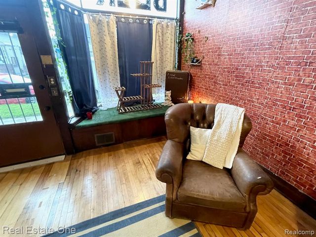 2454 Florian Street, Hamtramck, MI 48212