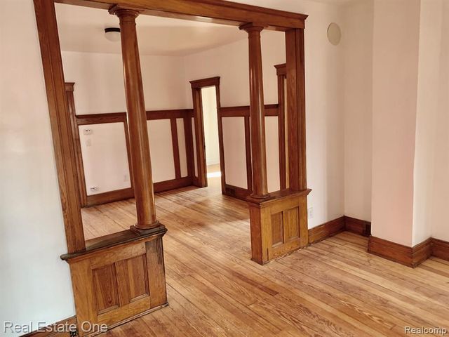 2454 Florian Street, Hamtramck, MI 48212