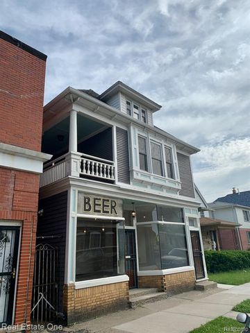 2454 Florian Street, Hamtramck, MI 48212