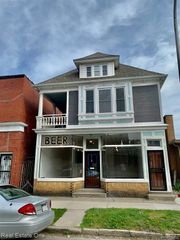 2454 Florian Street, Hamtramck, MI 48212