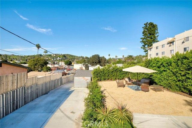 5160 Oakland, Los Angeles, CA 90032