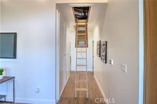 5160 Oakland, Los Angeles, CA 90032