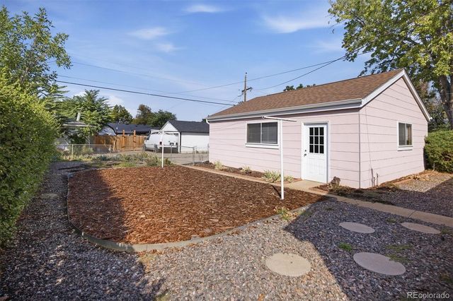1041 Florence Street, Aurora, CO 80010