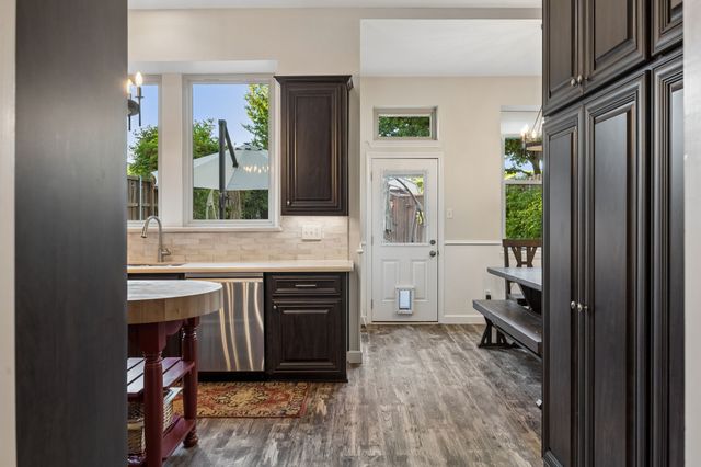 9105 Clearlake Drive, Rowlett, TX 75088