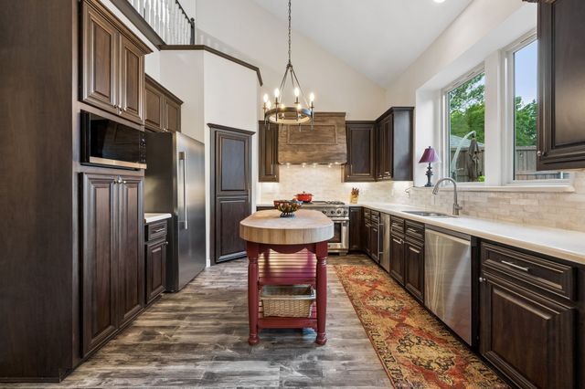 9105 Clearlake Drive, Rowlett, TX 75088