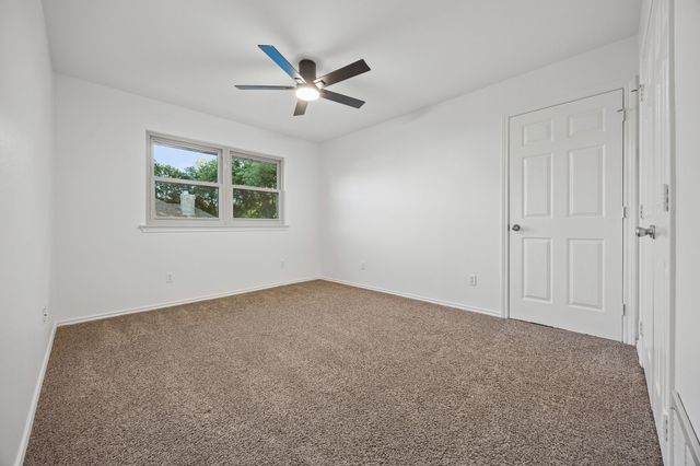 9105 Clearlake Drive, Rowlett, TX 75088